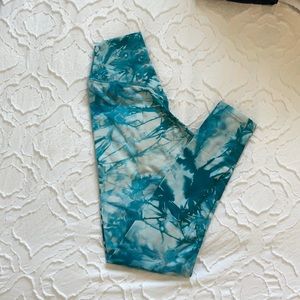Balance oasis blue dye legging